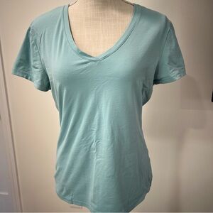 Apt 9 women’s size large teal tshirt